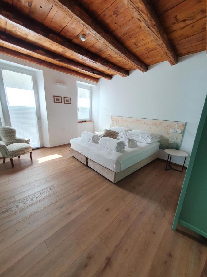Casa Castagna 1620 Bed and Breakfast Mergozzo Εξωτερικό φωτογραφία