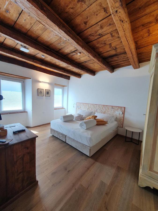Casa Castagna 1620 Bed and Breakfast Mergozzo Εξωτερικό φωτογραφία